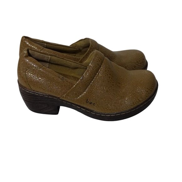 Born BOC Slip On Clogs Shoes Block Heel Women Size 7.5 Tan Faux Leather FLAW - Picture 3 of 10